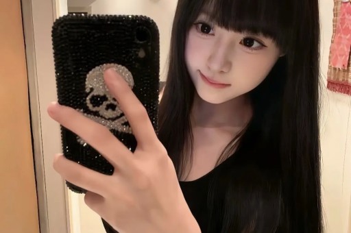 网红白冰再次被封网友热议背后原因复杂难解
