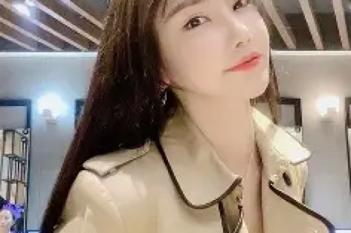 一款明星扮演游戏在小红书的走红