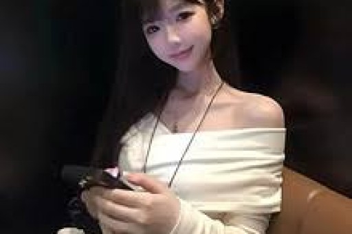 绯闻缠身却空降范志毅直播间？鹿晗这波操作撕开了内娱公关的遮羞布