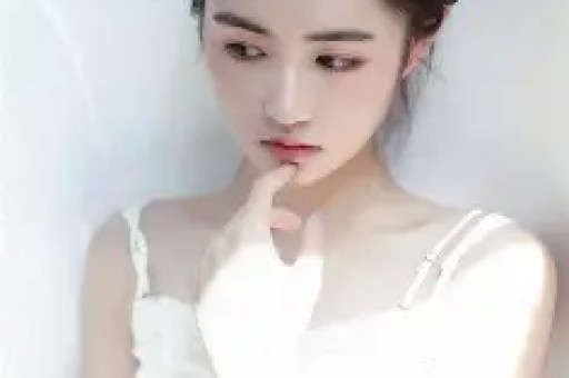 明星“切号”：在微博上营业在小红书上家长里短